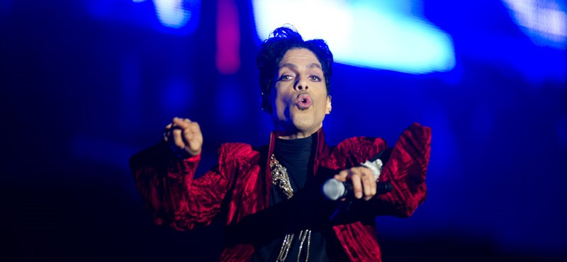 Prince kiadatlan zenéinek titkos gyűjteményét kínálják eladásra