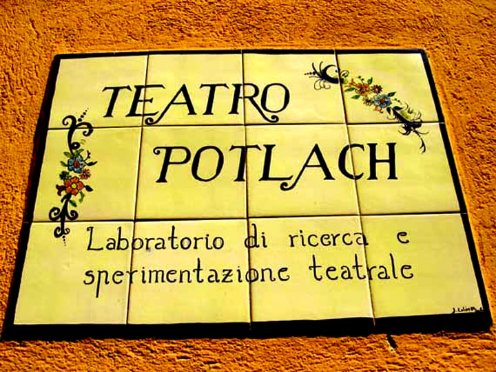 A Teatro Potlach vendégjátéka látható októberben a Millenáris Teátrumban