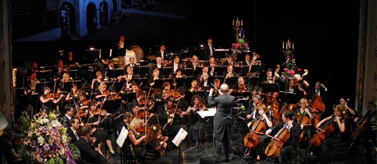 Párizsi turnéra indultak a miskolci szimfonikusok